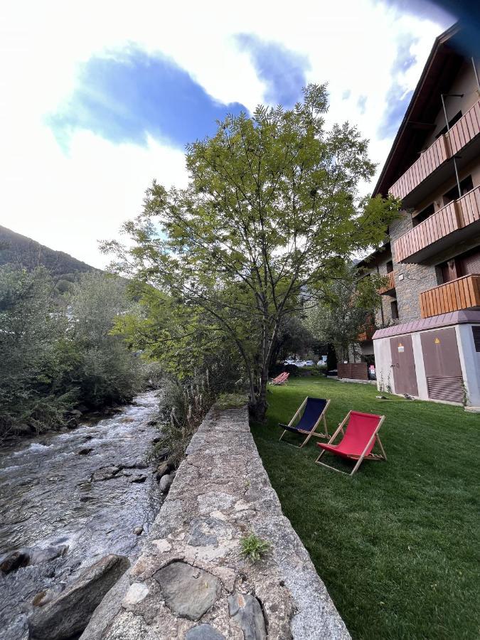 Hotel Els Encantats Espot Exterior photo